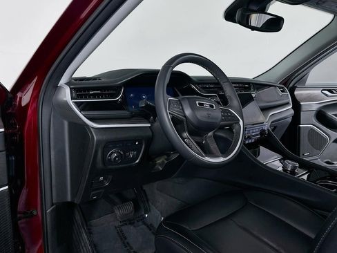 Used 2023 Jeep Grand Cherokee 4WD 4xe image 37