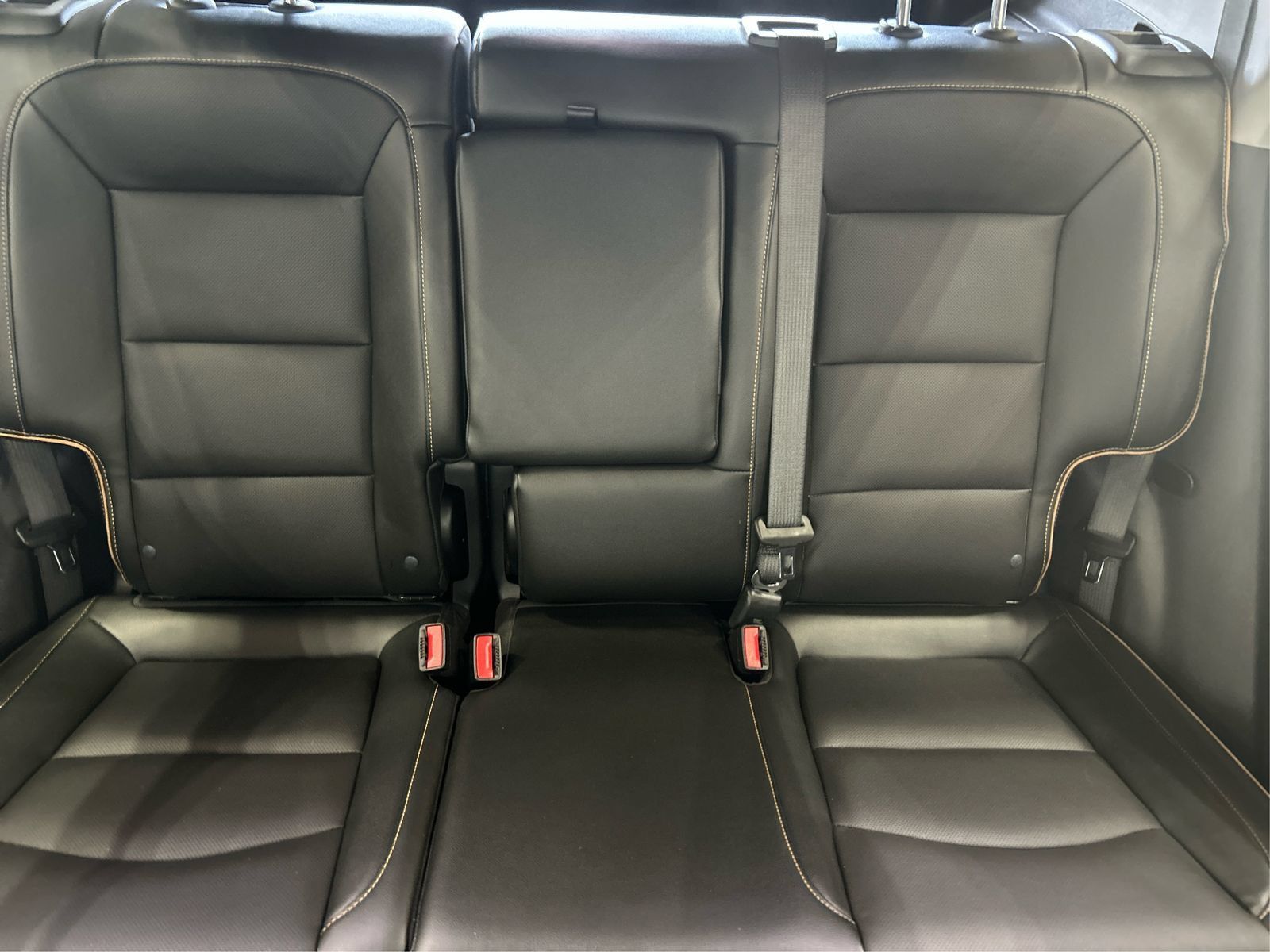 Used 2024 GMC Terrain AT4 w/ Tech Package AWD/4WD image 14