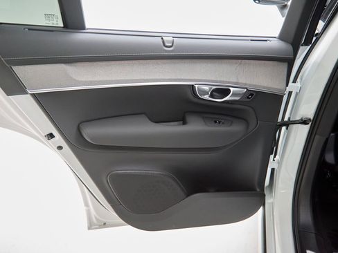 New 2026 Volvo XC90 T8 Ultra w/ Protection Package image 20