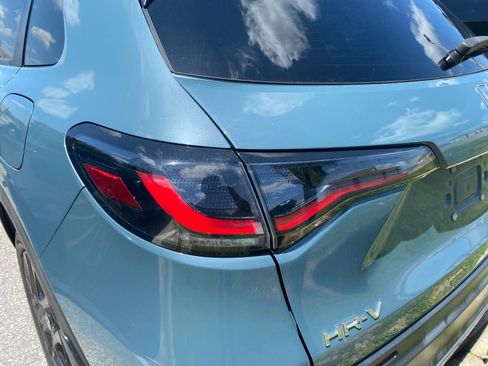 Used 2023 Honda HR-V Sport image 11