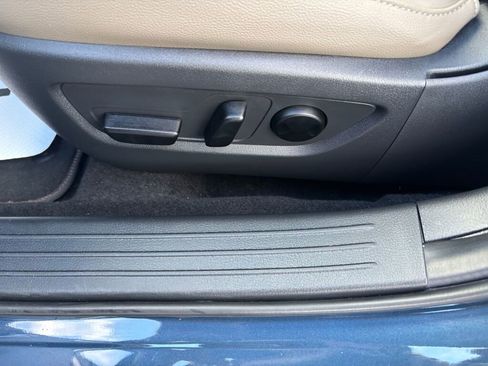 Certified 2025 MAZDA CX-50 AWD 2.5 S w/ Premium Package image 21