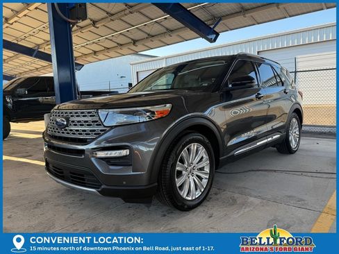 Used 2020 Ford Explorer Limited RWD image 2