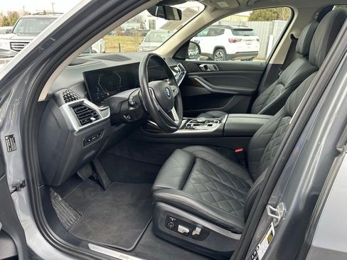 Used 2024 BMW X7 xDrive40i AWD/4WD image 12