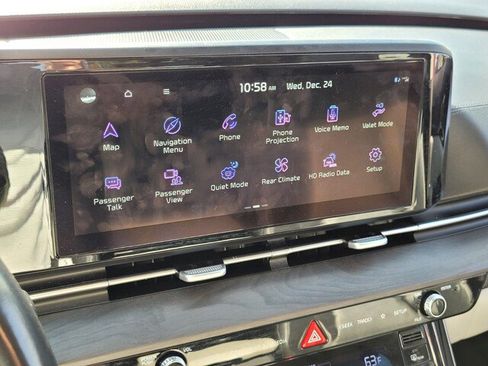 Used 2022 Kia Carnival SX image 31