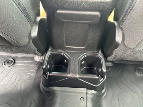 Used 2018 Jeep Wrangler Unlimited Sport AWD/4WD image 37