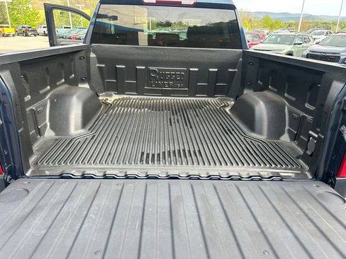 Used 2023 Chevrolet Silverado 1500 LT AWD/4WD image 22