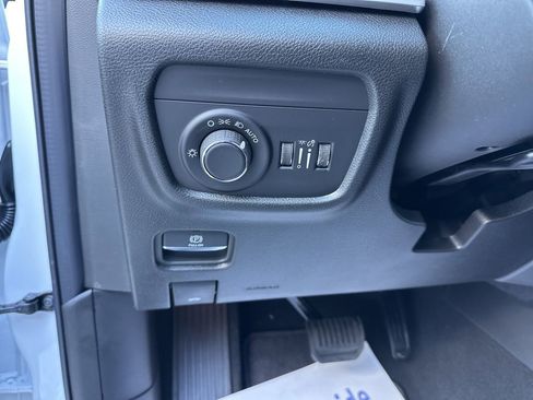 New 2025 Jeep Grand Cherokee Altitude AWD/4WD image 62