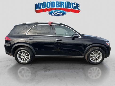 Used 2024 Mercedes-Benz GLE 450e 4MATIC image 3