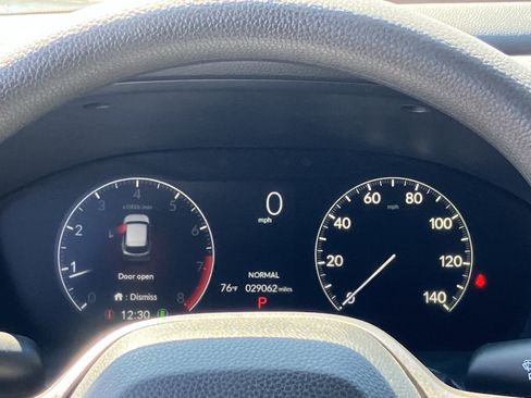 Certified 2025 Honda HR-V LX image 22