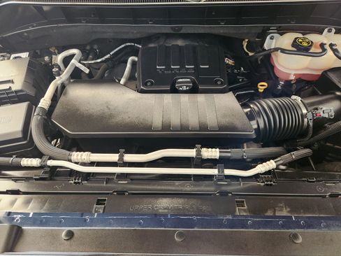 Used 2021 Chevrolet Silverado 1500 LT image 34