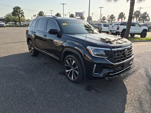 Used 2024 Volkswagen Atlas SEL Premium R-Line AWD/4WD image 7
