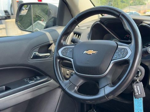 Used 2022 Chevrolet Colorado LT w/ Fleet Safety Package RWD image 12