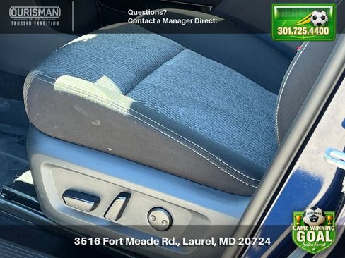 Used 2025 Nissan Rogue SV FWD image 7