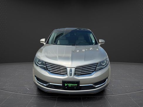 Used 2017 Lincoln MKX Reserve AWD/4WD image 7