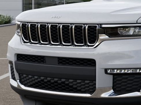 New 2025 Jeep Grand Cherokee L Limited image 11