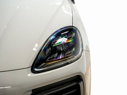 Used 2022 Porsche Cayenne S Platinum