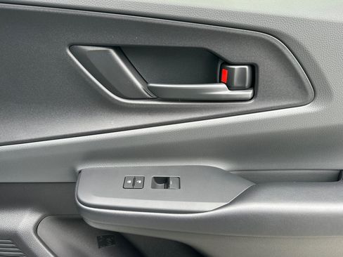 New 2026 Toyota Prius LE FWD image 17