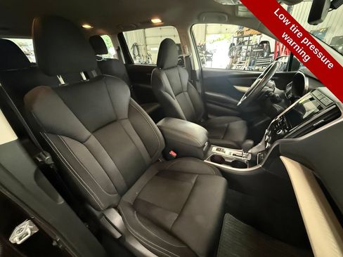Used 2022 Subaru Ascent Premium w/ Convenience Package AWD/4WD image 44