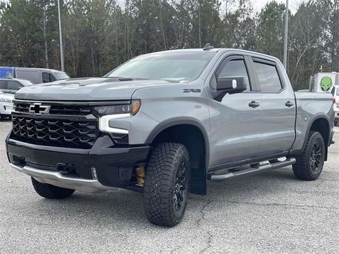 Used 2024 Chevrolet Silverado 1500 ZR2 w/ Dark Appearance Package image 7