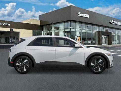 New 2026 Hyundai Ioniq 5 SE RWD image 7
