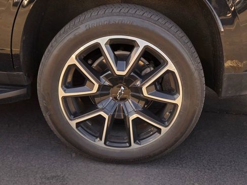 Used 2023 Chevrolet Tahoe RST w/ Luxury Package image 3