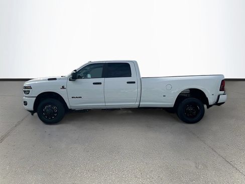 New 2026 RAM 3500 Big Horn AWD/4WD image 4