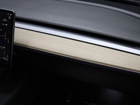 Used 2023 Tesla Model 3 Standard Range image 48