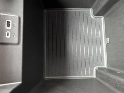 Used 2023 GMC Yukon AT4 image 34