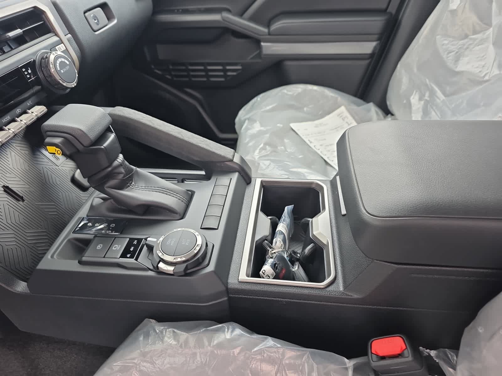 Used 2026 Toyota Tacoma SR5 AWD/4WD image 12