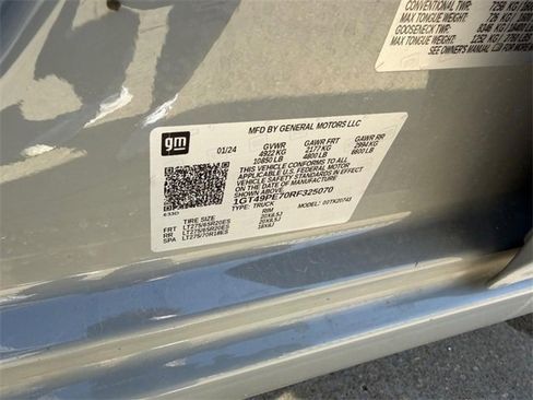 Used 2024 GMC Sierra 2500 AT4 image 20