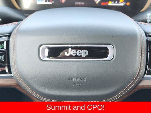 Certified 2025 Jeep Grand Cherokee Summit w/ Obsidian Package AWD/4WD image 39