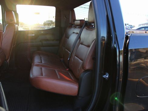 Used 2024 Chevrolet Silverado 1500 Custom Trail Boss AWD/4WD image 13