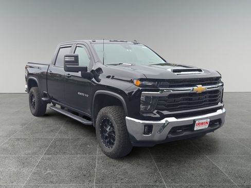 Used 2024 Chevrolet Silverado 2500 LT w/ All Star Edition AWD/4WD image 7