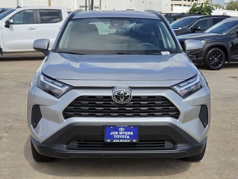 Used 2025 Toyota RAV4 XLE FWD image 3