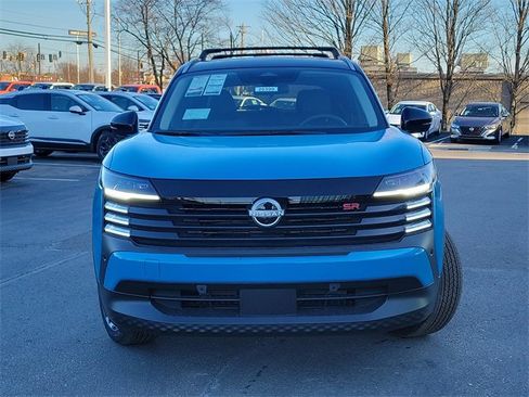 New 2026 Nissan Kicks SR w/ Cold Weather Package image 2