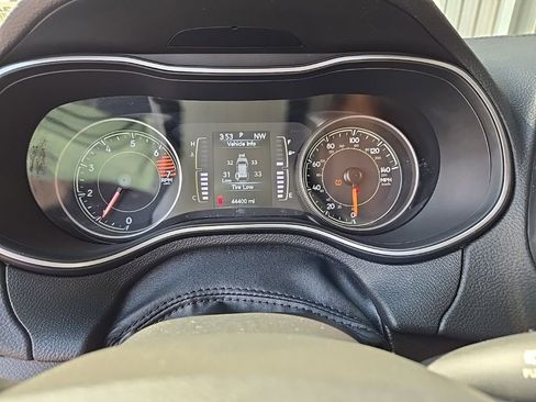 Used 2019 Jeep Cherokee Latitude w/ Popular Appearance Group image 25