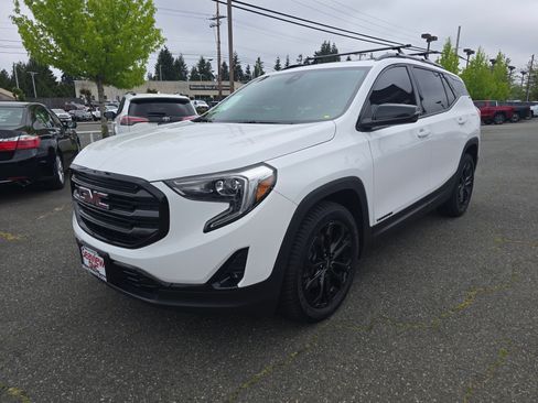 Used 2020 GMC Terrain SLT w/ Preferred Package AWD/4WD image 7