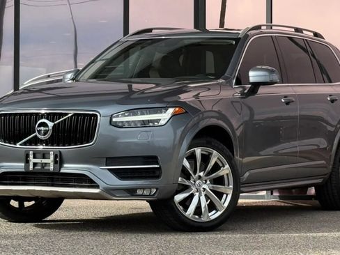 Used 2016 Volvo XC90 T6 Momentum w/ Momentum Plus Package AWD/4WD image 2
