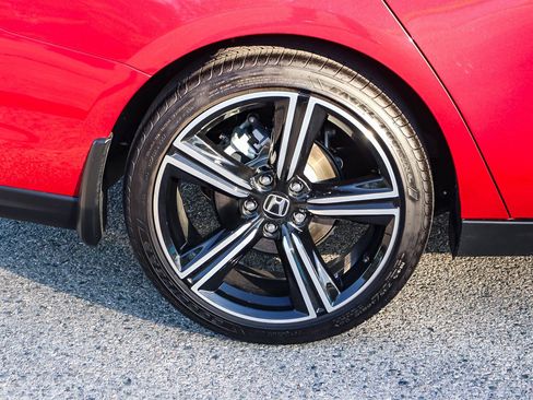 Certified 2025 Honda Accord Sport image 11