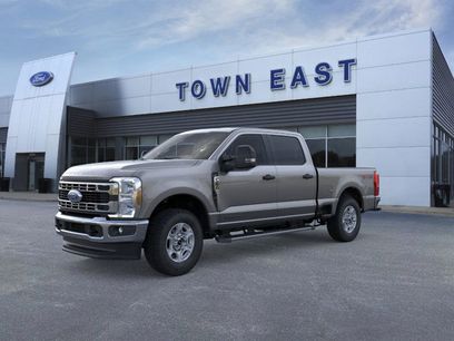 New 2026 Ford F250 XLT w/ FX4 Off-Road Package