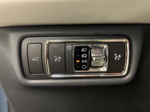 New 2026 Lincoln Aviator AWD image 22