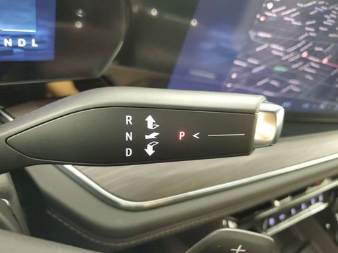 New 2026 Chevrolet Suburban LS image 20