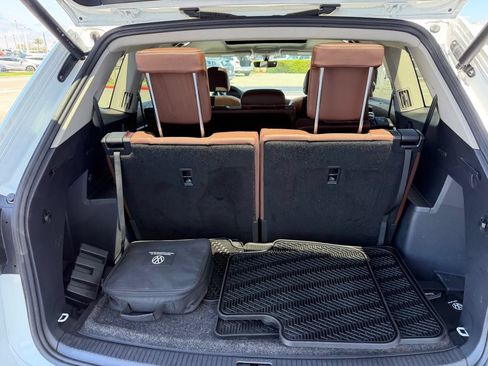 Used 2023 Volkswagen Atlas SE w/ Panoramic Sunroof Package AWD/4WD image 30