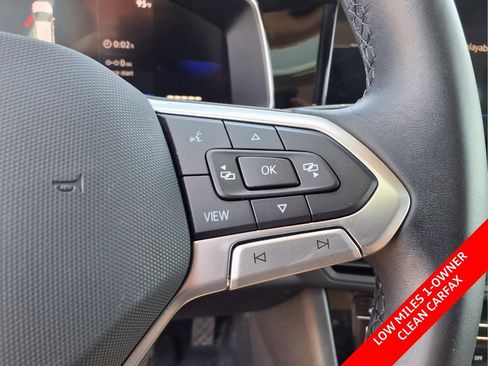 Used 2025 Volkswagen Jetta SE w/ Sunroof Package FWD image 19