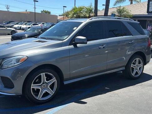 Used 2017 Mercedes-Benz GLE 350 w/ Premium 1 Package image 3