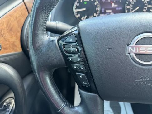Used 2023 Nissan Armada SL w/ Captain's Chairs Package AWD/4WD image 14