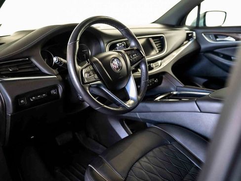 Used 2023 Buick Enclave Avenir image 17