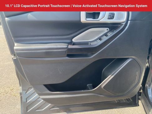 Used 2020 Ford Explorer ST w/ Premium Technology Package AWD/4WD image 8