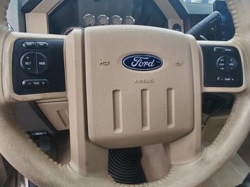 Used 2008 Ford F350 Lariat image 17