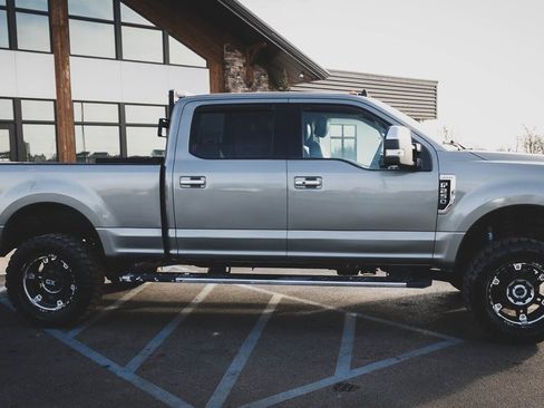 Used 2019 Ford F250 Lariat w/ Lariat Ultimate Package image 23
